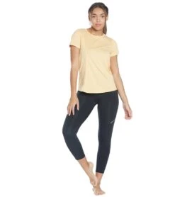 Marika Starter Short Sleeve Yoga Tee Heather Artisan'S Gold -Marika 1744868868131 heatherartisansgold 4a