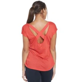 Marika Nadine Yoga Tee -Marika 1744869261347 poinsettia 3a 1