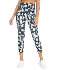 Marika Haven High Waisted Yoga Capris -Marika 4321927233579 magnioliaillustration 2a