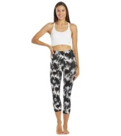 Marika Kris Tie Dye Capri Black Ripple Tie Dye -Marika 6603549212715 blackrippletiedye 4a