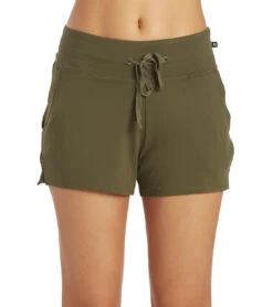 Marika Mona Short -Marika 6782396104747 grapeleaf