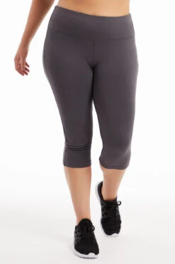 Marika High-Rise Tummy Control Capris (Plus Size) -Marika 7287679582326 62de9d4f 6ca5 4fb0 8b12 418d2908d7b5