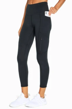 Marika Balance Collection River Side Pocket Ankle Legging 36 Marika Balance Collection River Side Pocket Ankle Legging -Marika BLL2607T 001.0856
