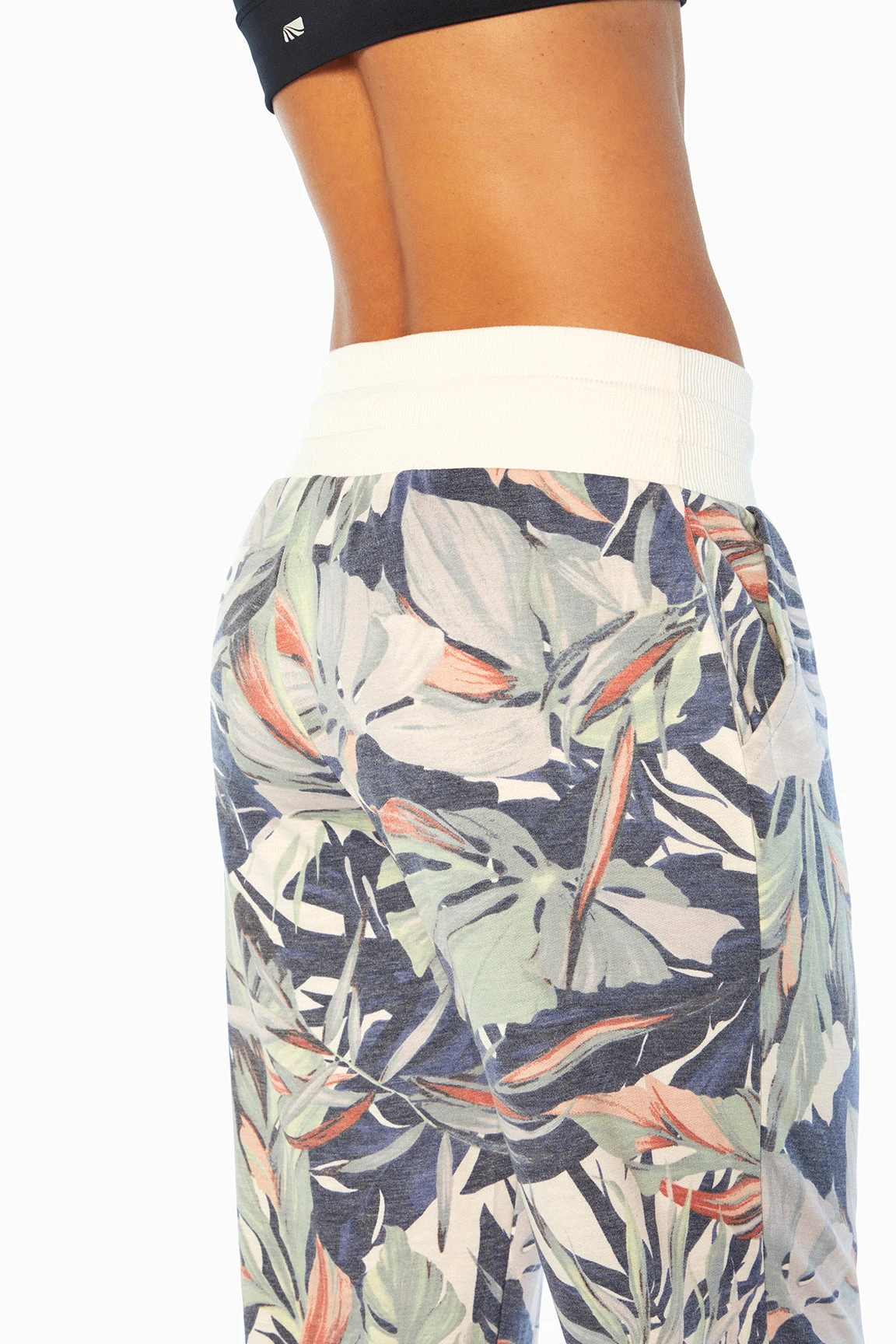 Marika Resort Jogger 10 Marika Resort Jogger - Image 8