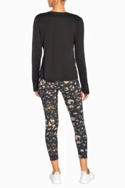 Marika Anya Long Sleeve Tee 27 Marika Anya Long Sleeve Tee -Marika MLT4092A 001.MLL1627A IOP.77713 f6ffc6fb 8dc9 4820 a1fd 4e004ebb9720