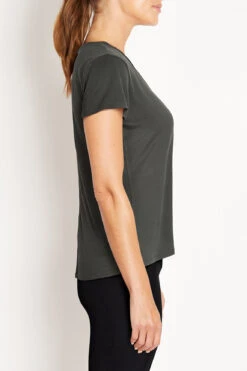 Marika Emma Tee -Marika MLT6690A 3LY 02 ECOMCROP